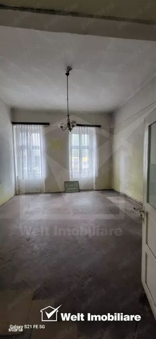 Apartament in casa, parcare privata, curte comuna