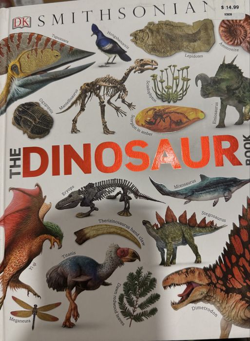 Smithsonian: The Dinosaur Book (Динозаври) Ново Английски Език