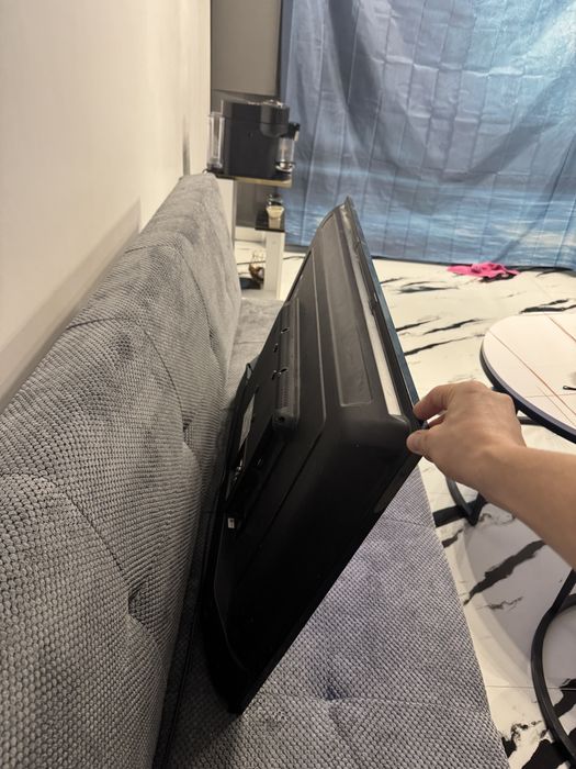 Televizor Horizon Smart TV 100cm