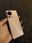 Xiaomi 13 Lite  в среднем состоянии