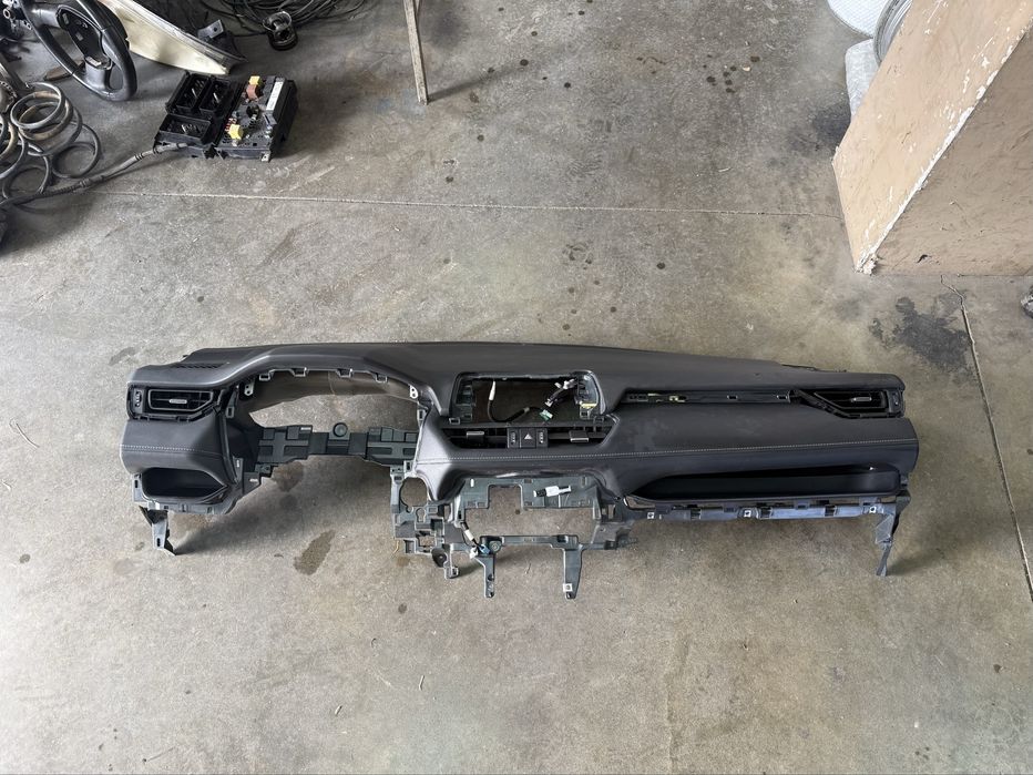 Табло за Toyota rav4 (TOYOTA RAV4 2019/2024) шито табло