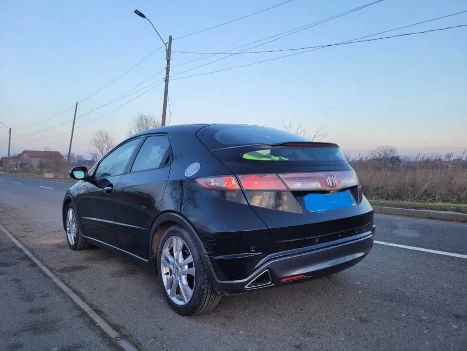 Dezmembrez piese Honda Civic 1.8 i-vtec 1.4 2.2 2.0