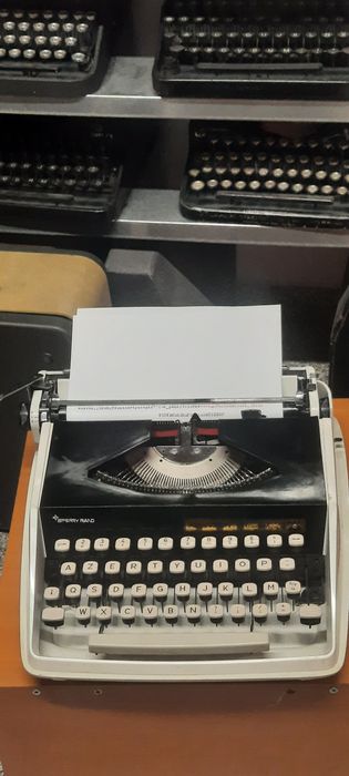Mașină de scris Remington Monarh 2