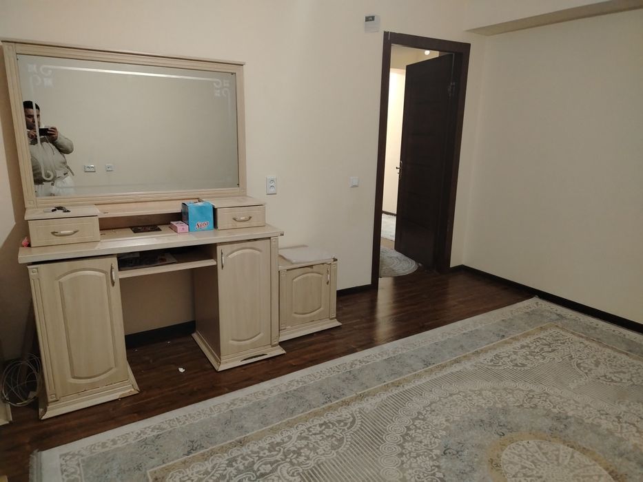 Ijaraga 1 xonalik kvartira shahar hokimiyati orqasida