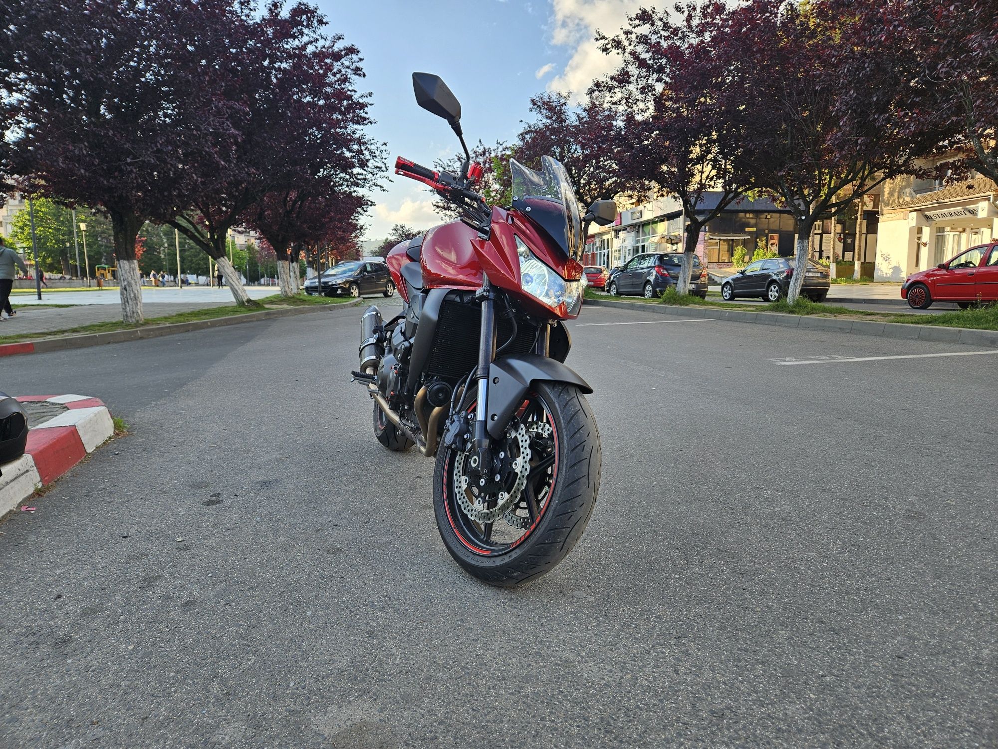 Kawasaki Z-750 (ZR750L)