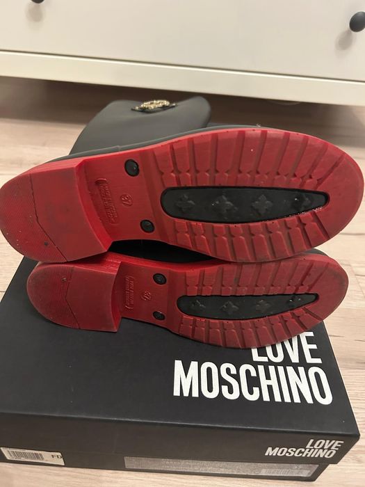 Cizme Love Moschino