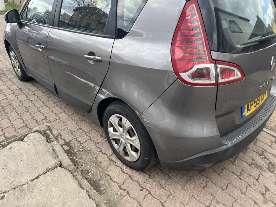 Piese scenic 3 2010 , 15 dci