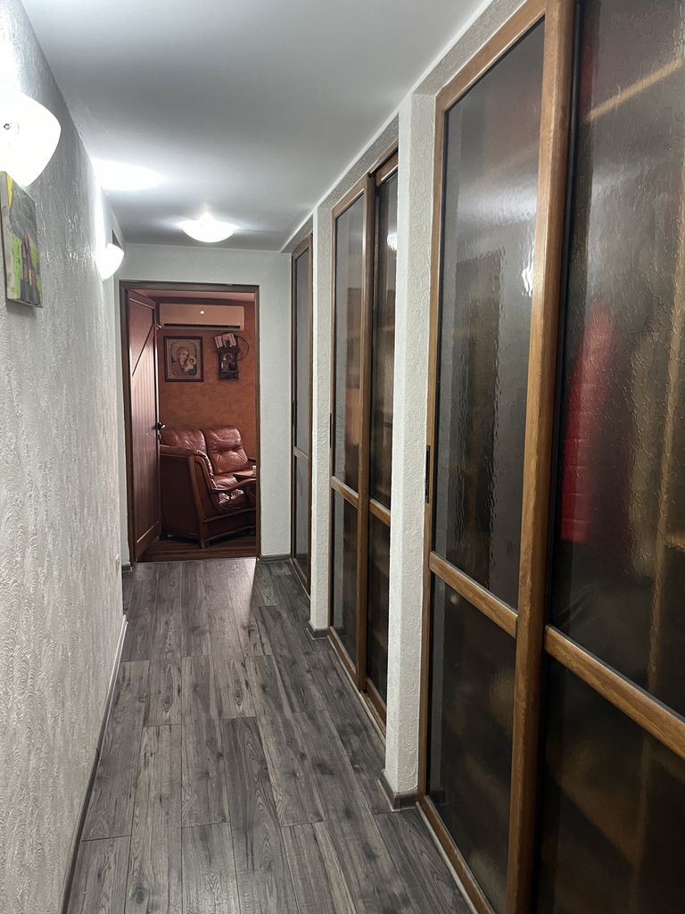 Продава се Къща в Варна, Базар Левски - 180 кв.м за 1945 €/кв.м - Снимка #11