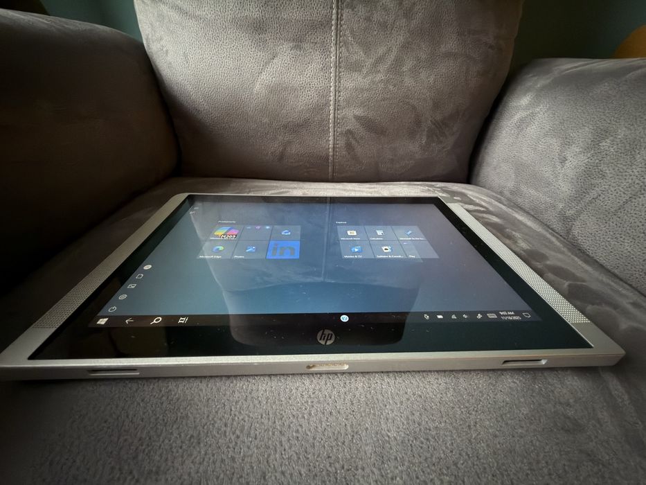 Tableta 2in1 HP X2 210 G2 Quad Core 128GB detasabila