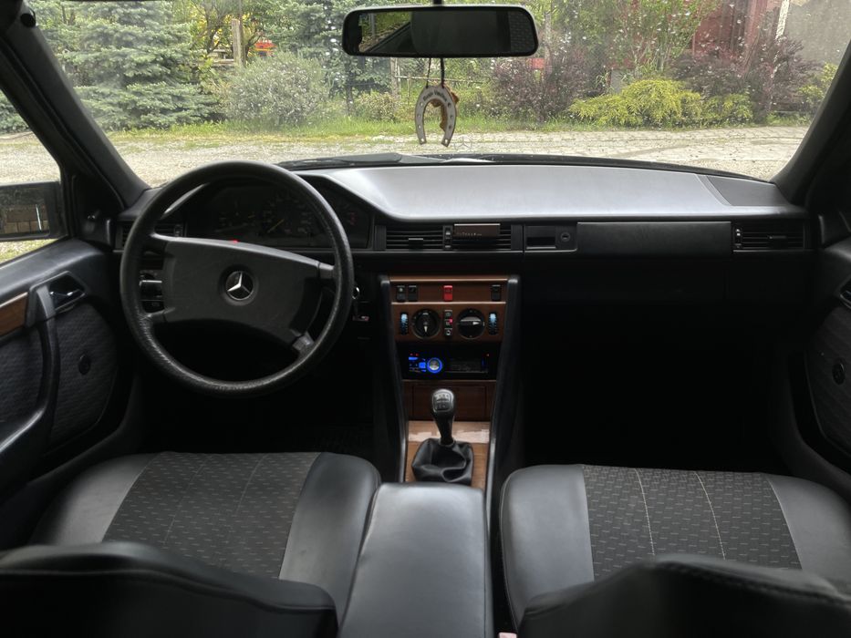 Mercedes 200E W124 A/C