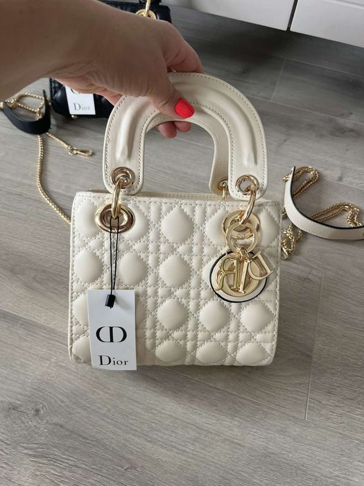 Chanel/mıu mıu / Prada/Christian Dıor/Louis Vuitton