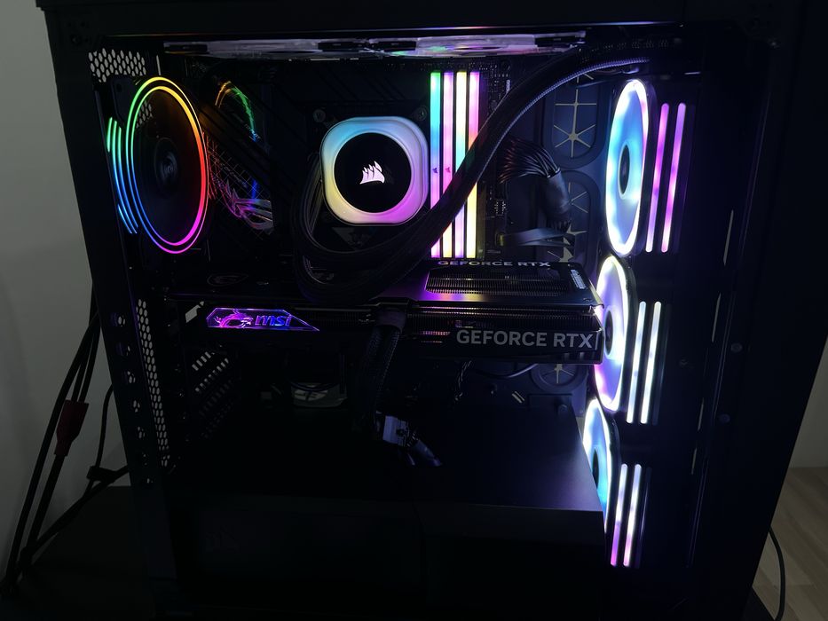 Desktop/PC Gaming High End I9 13900F RTX 4070 64GB Ram SSD 4TB Nou