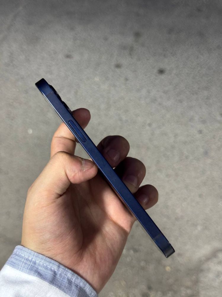 Iphone 12 sotiladi. Srochna