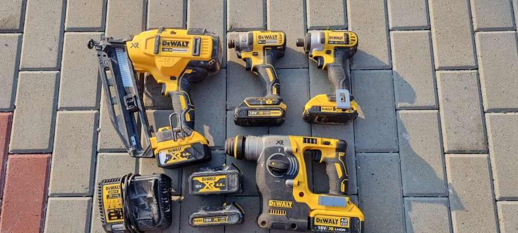 Scule DEWALT Brushless