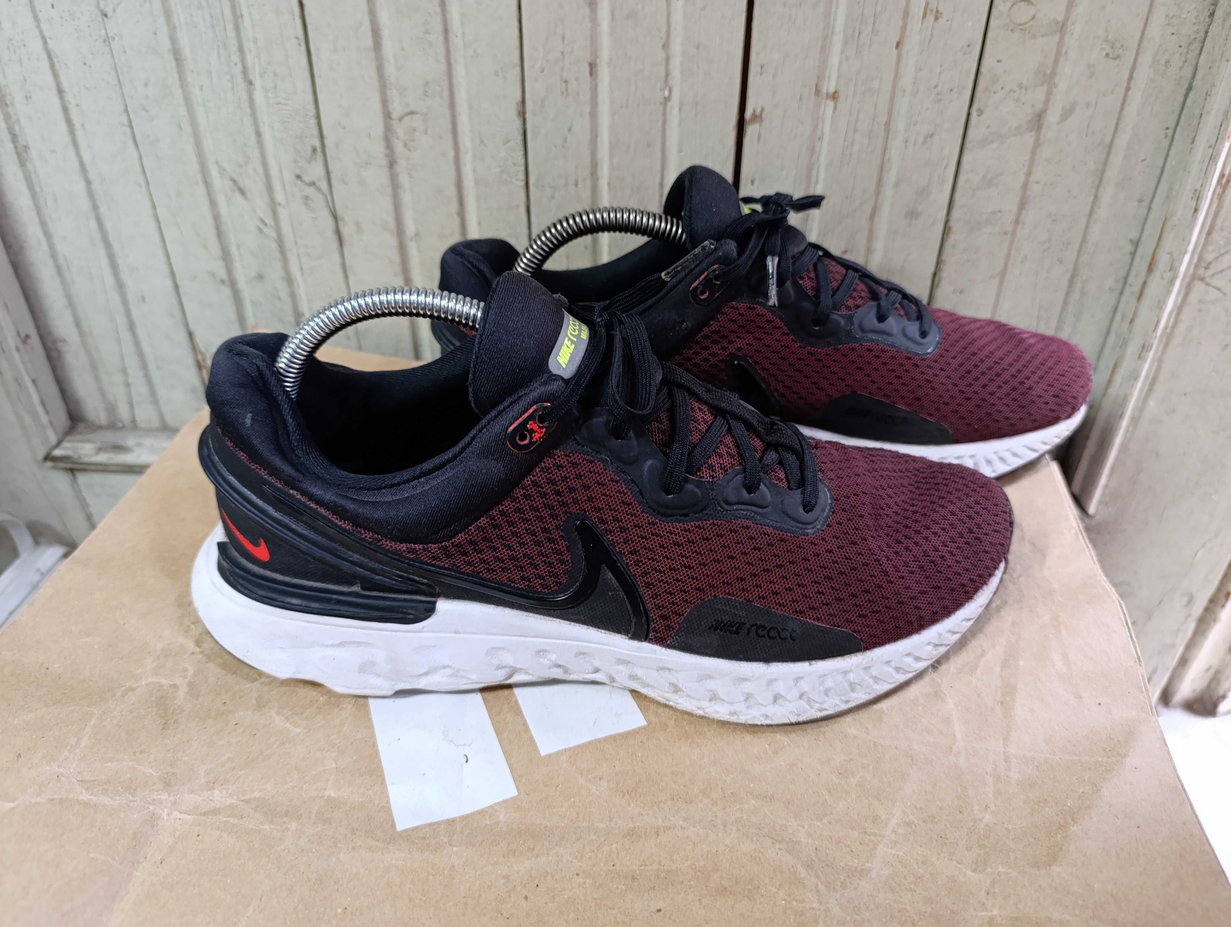 Nike React Miler 3 Black Red''оригинални маратонки 43 номер