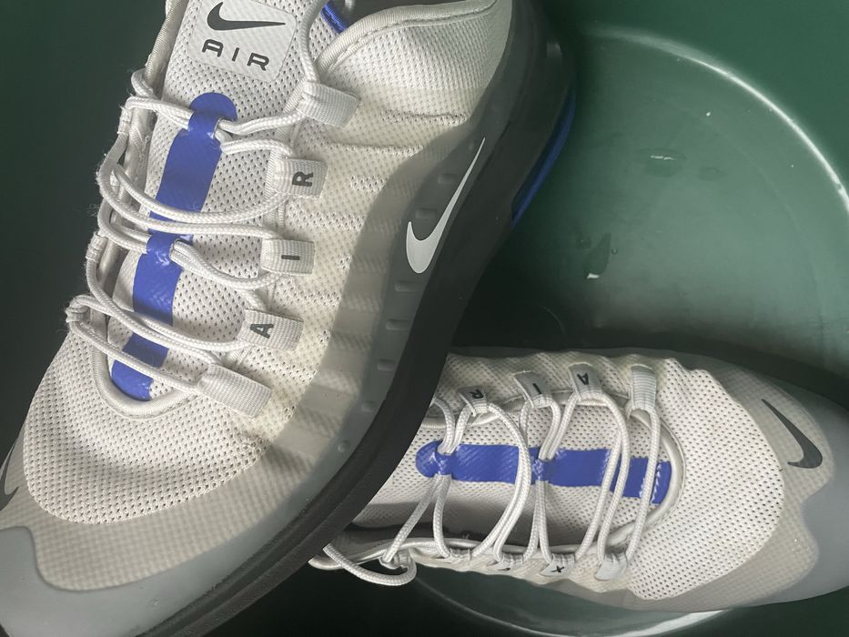 Vand adidasi Nike marimea 46