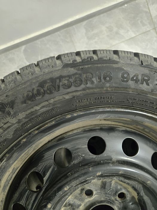 Продам шины с дисками 16 размер