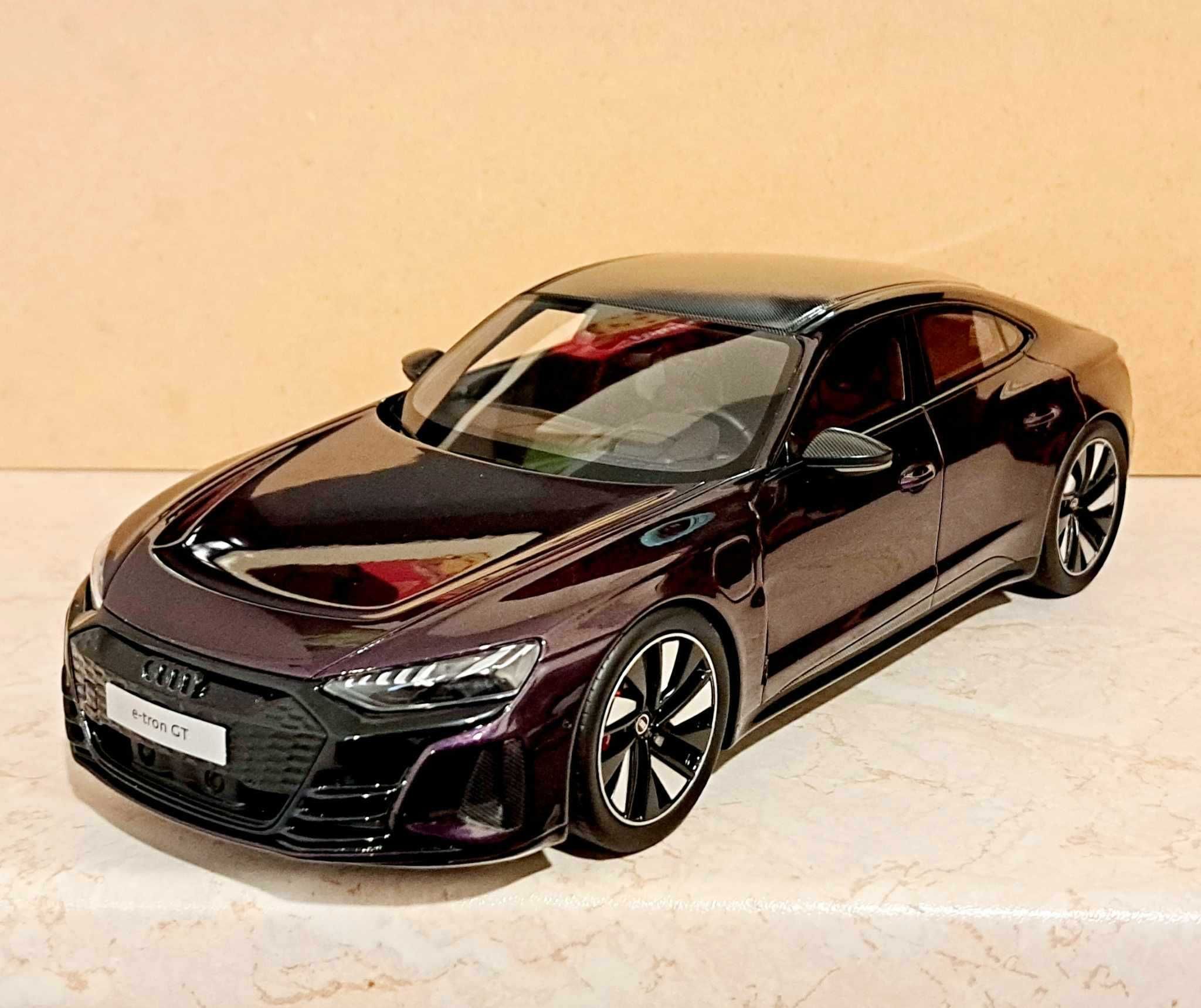 Два модела 1/18 VW Volkswagen Golf Mk8 GTI и Audi E-tron GT. Нови