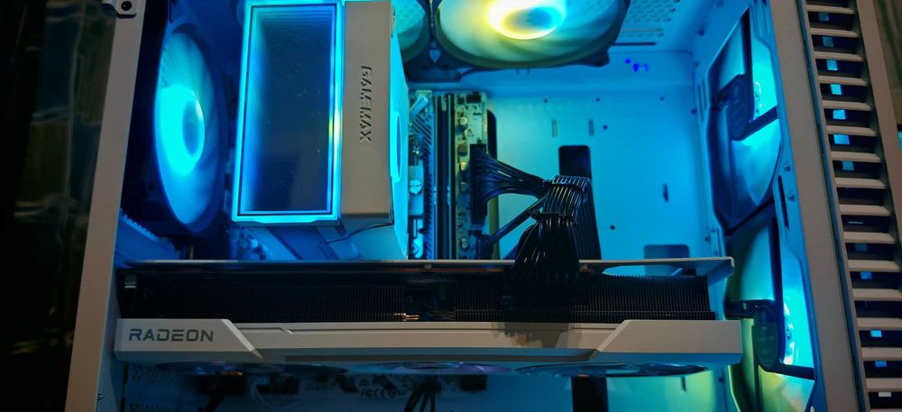 Топ Геймърско РС I5 14400/32Gb D5/1TB SSD/RX 6700XT 12Gb/WiFi&BT/Гаран