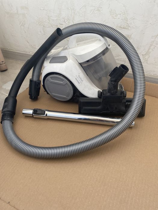 Пыоесос Tefal. Б/у , в рабочем состоянии