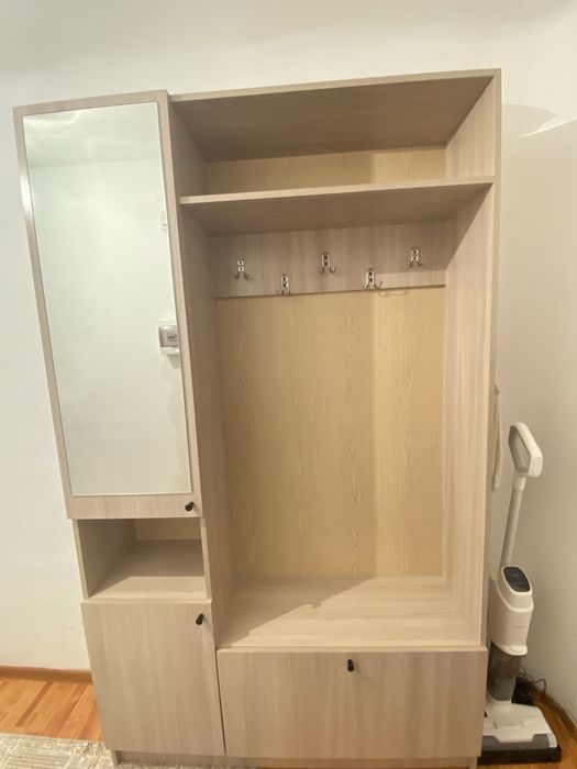 Продам прихожую в