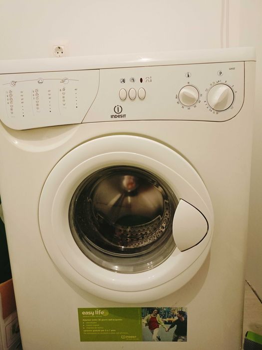 Пералня Indesit W43T, 5 кг