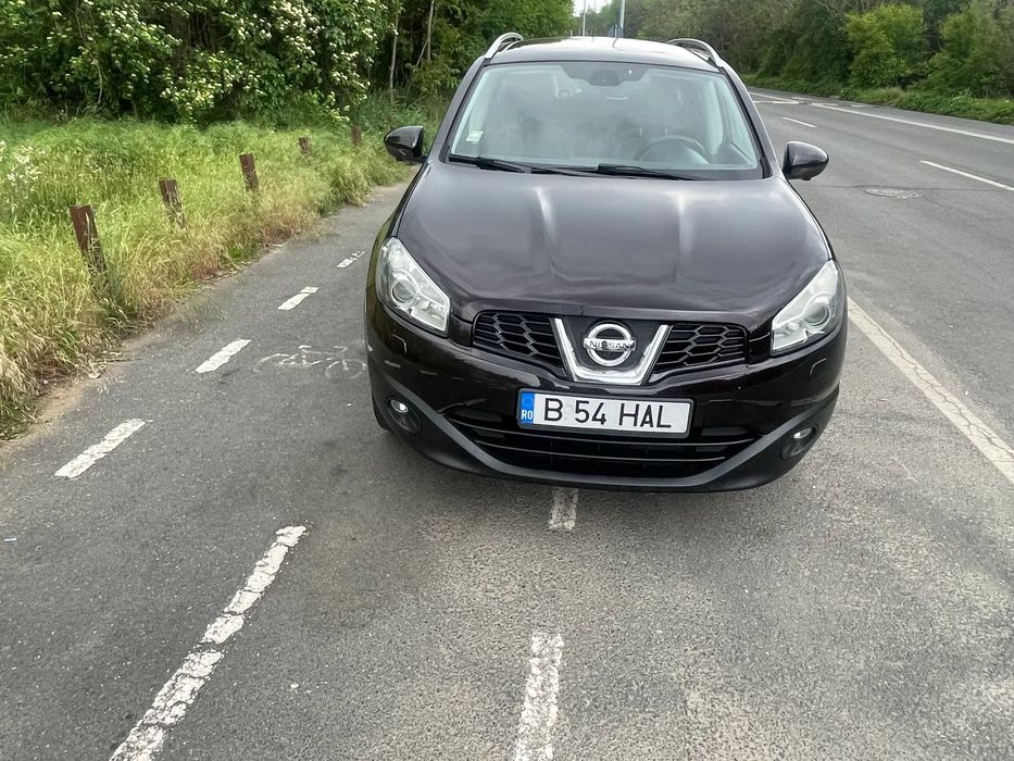 Nissan Qashqai+2 Nissan Qashqai+2 TEKNA BOSE 4x4 Automat, 7 Locuri, 177.919 km, 2013