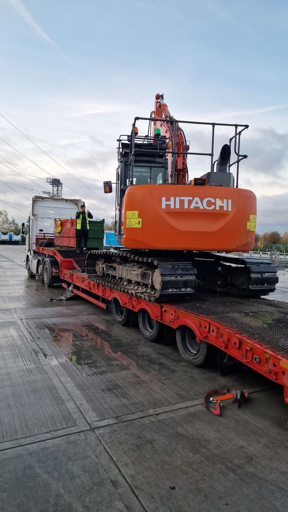 Trailer agabaritic Nooteboom 3 si 4 axe