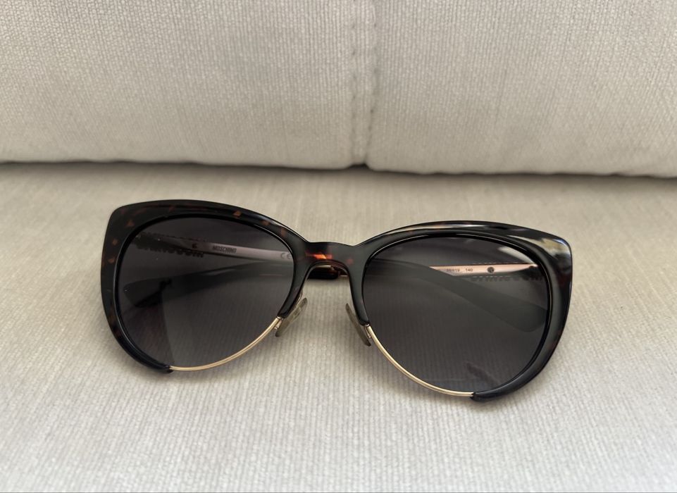 Слънчеви очила Moschino