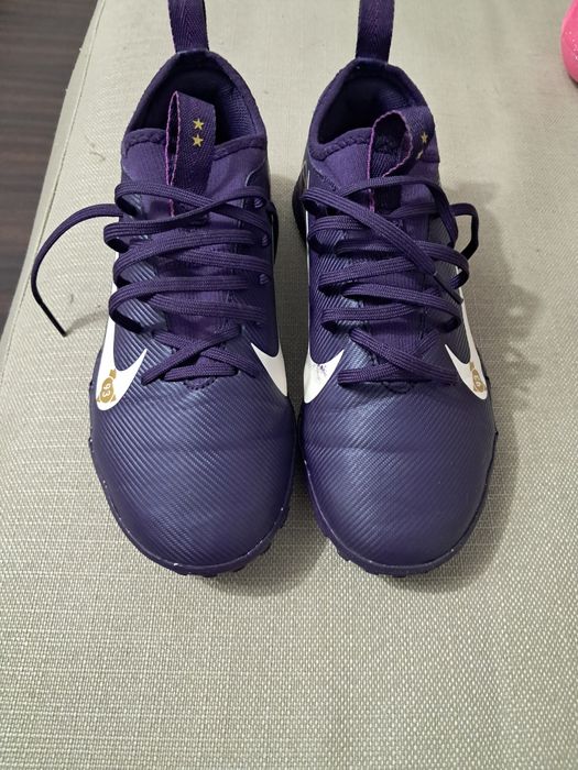 Adidasi nike si ghete de fotbal