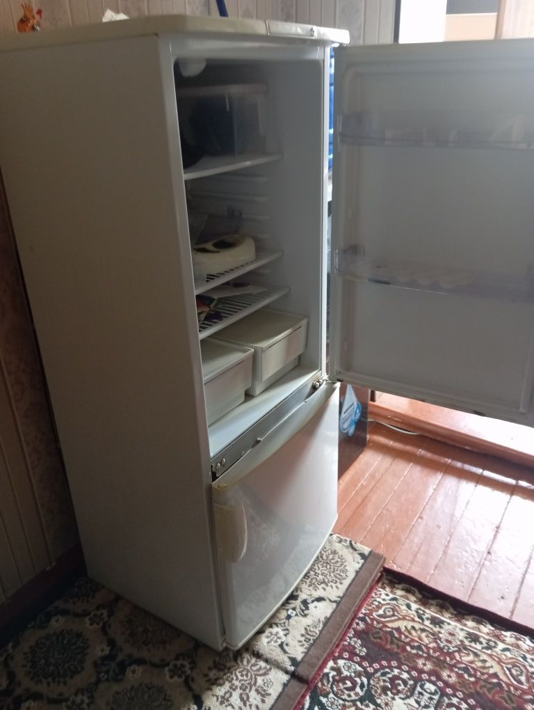 Продается холодильник бирюса б/у