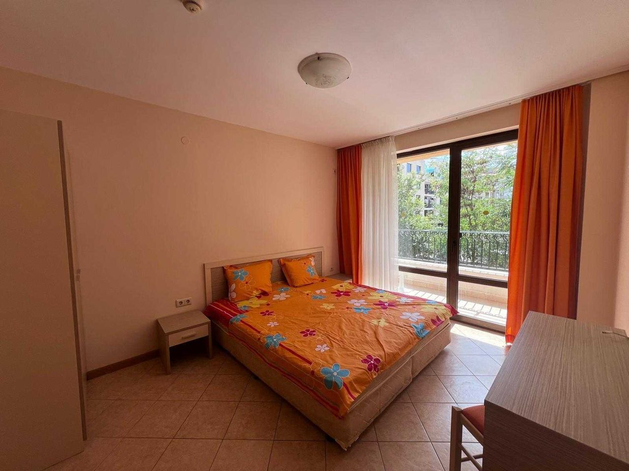 Продава се Тристаен апартамент в к.к. Слънчев бряг - 94 кв.м за 1064 €/кв.м - Снимка #6