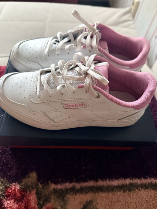 Оригинал Кроссовки Reebok (продаю срочно)