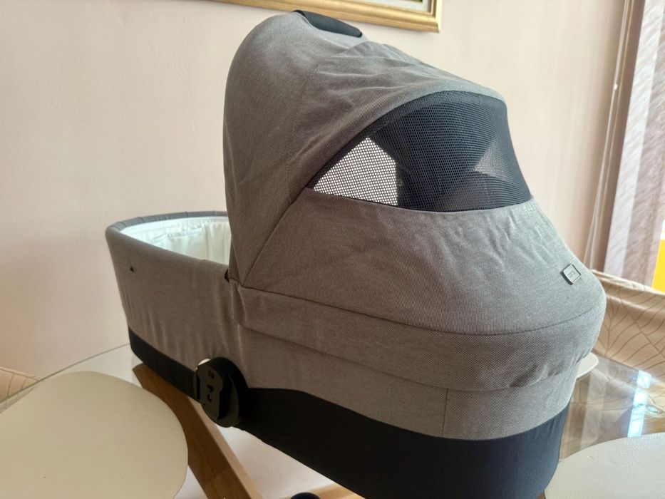 Кош за новородено Cybex Cot S Lux, стол за кола AtonBi-size + адаптори
