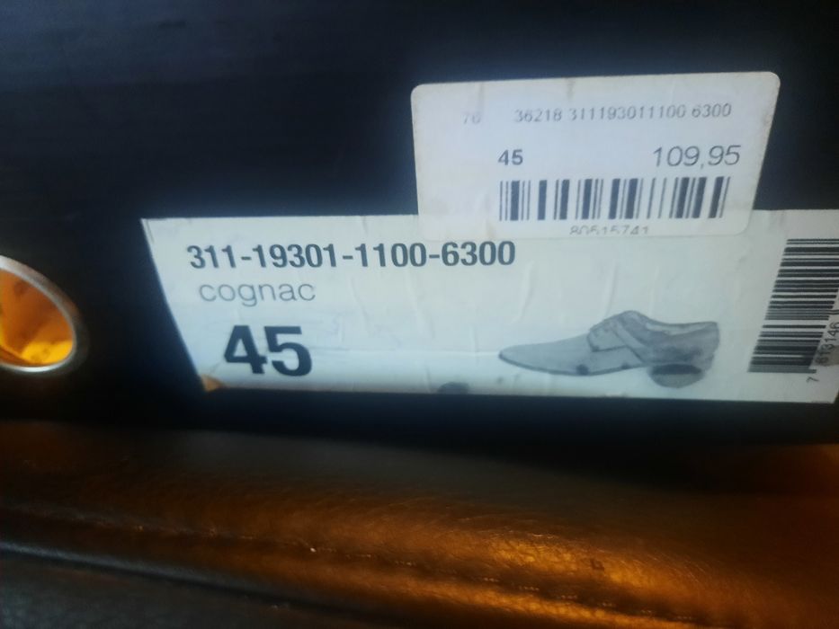 Pantofi eleganți buggati