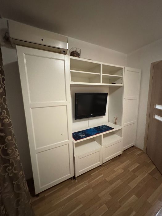 Mobila dormitor si TV-500 lei