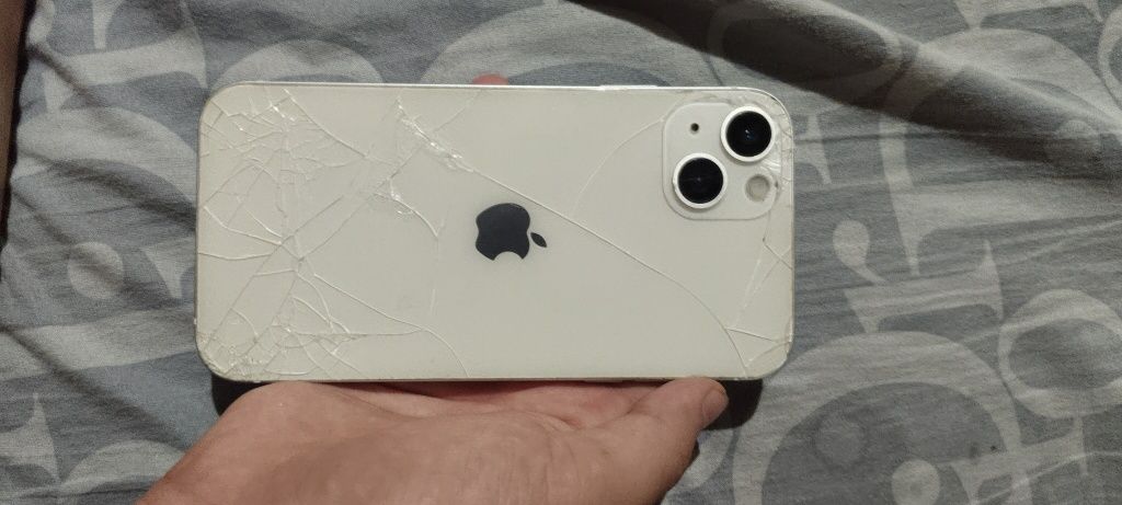 Iphone Xr 13 qilngan