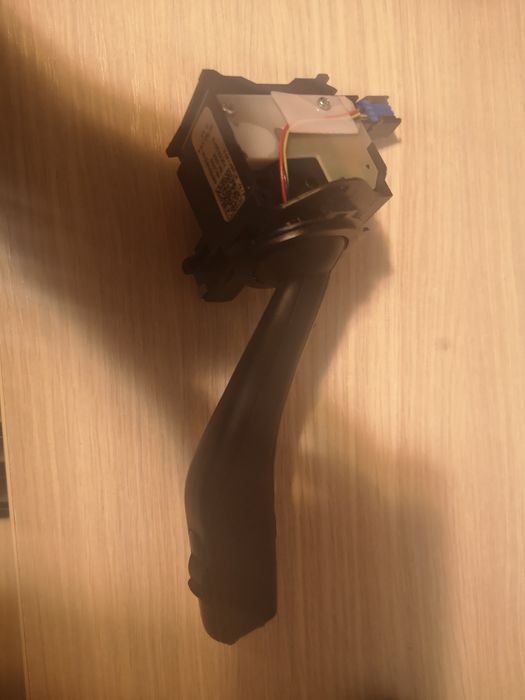 Vand Maneta de Semnalizare si de Stergator Seat Leon 2006