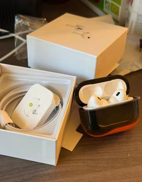 Airpods 2 pro +noise cancelling