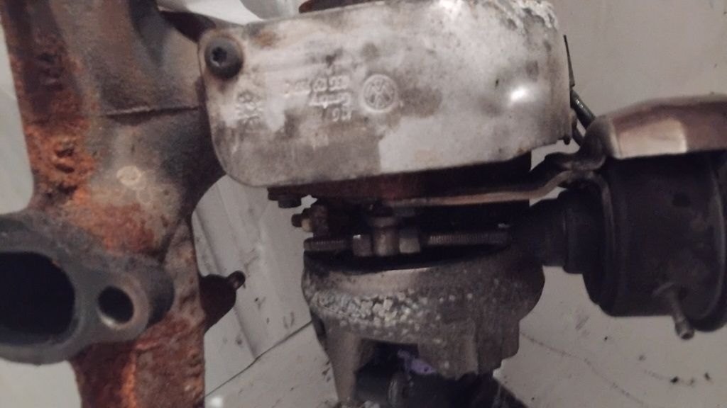 Negociabil!Urgent !Vand turbina 19 bls pentru golf 5 jetta etc .