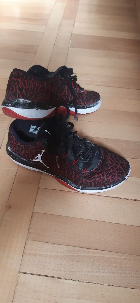 Маратонки Джордан, Jordan 37-38