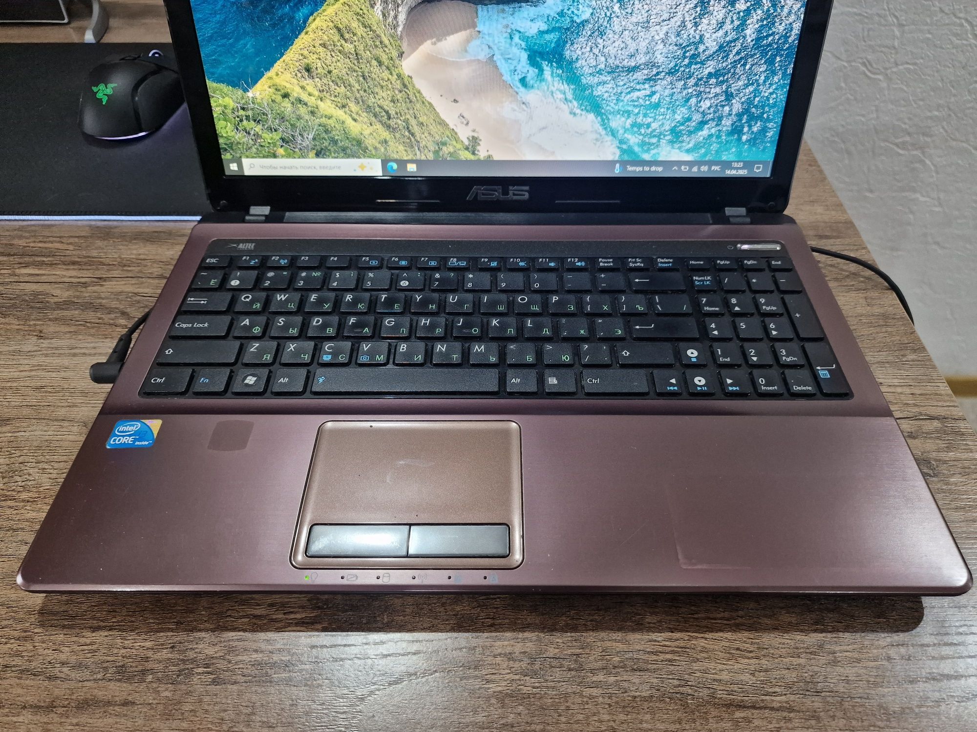 Asus core i3, SSD