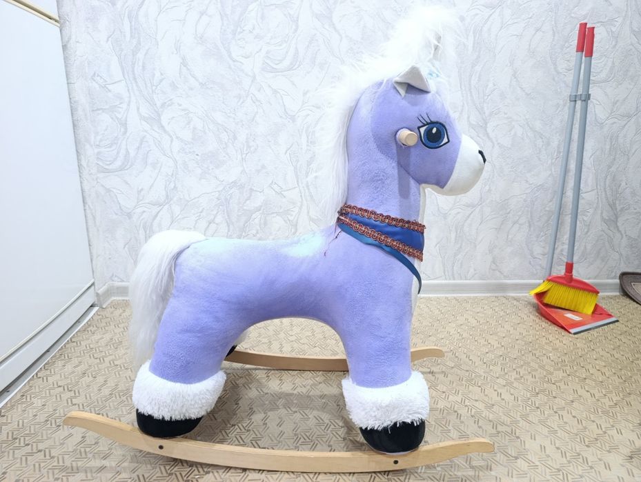 Лошадка детская музыкальная