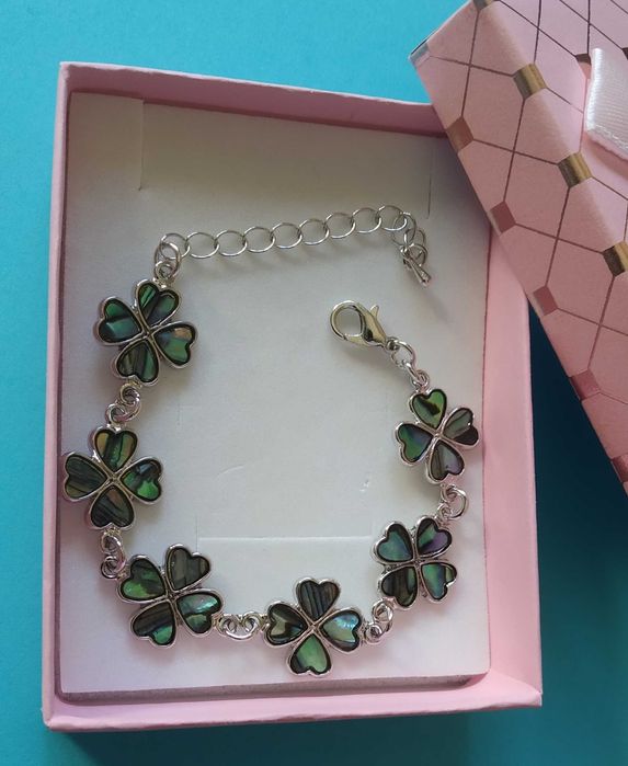 Нова, сребърна гривна 12 различни модели. 38/55 лв. В кутия.