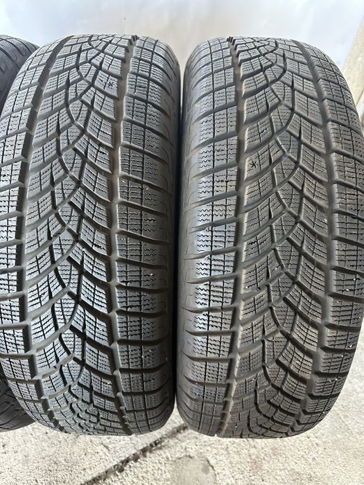 235/65/17 GoodYear dot21