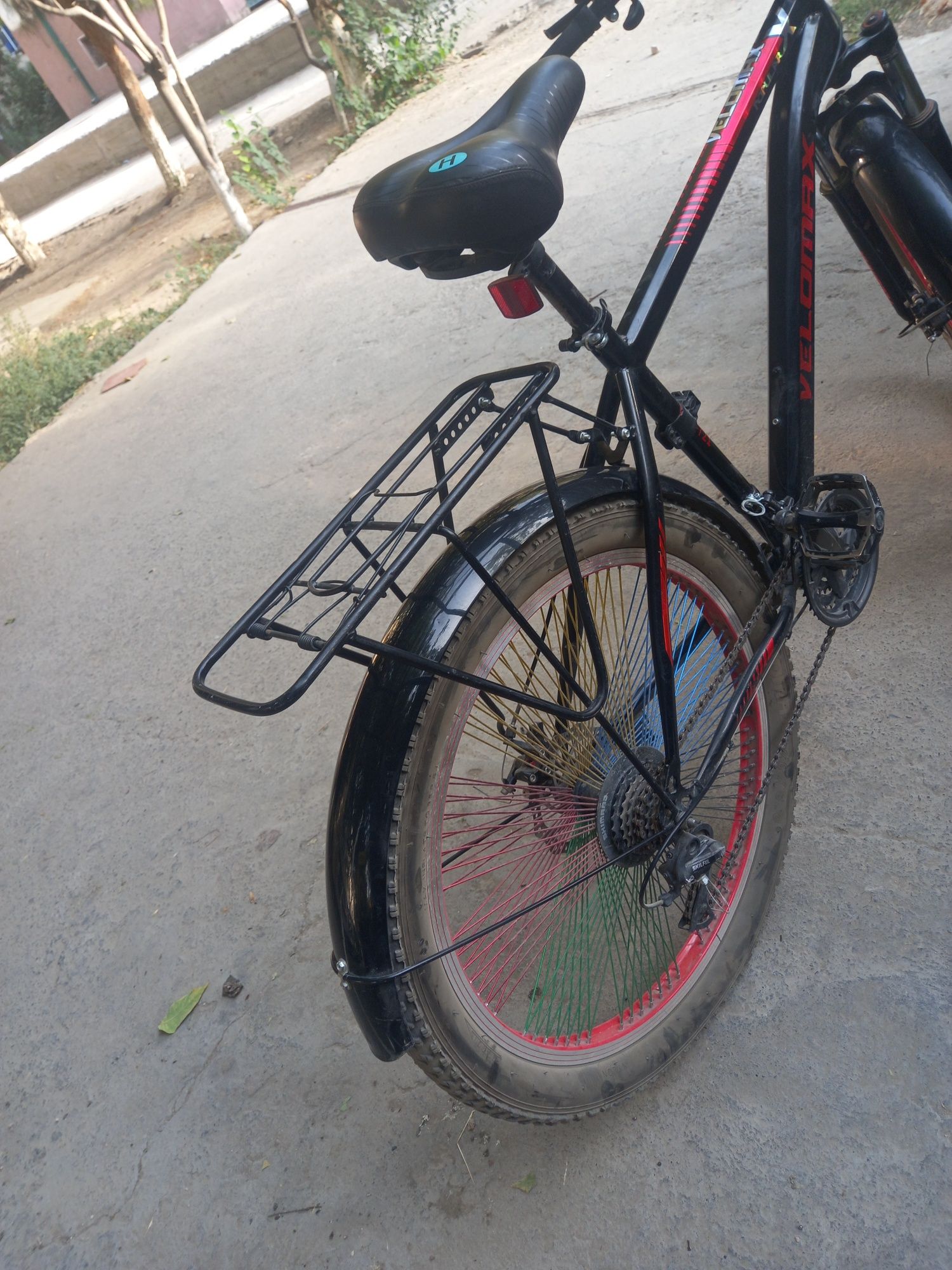Velosiped sotiladi Velomax 800 ming