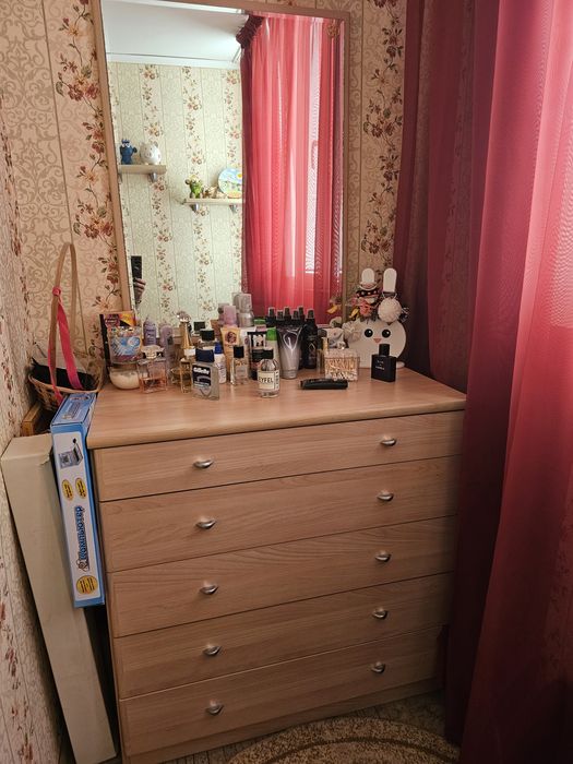 Продам комод с зркалом