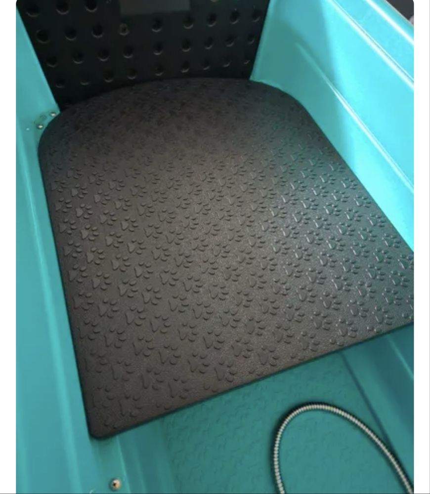 Cadă fixă cosmetică veterinară cu rampă – Model H‑119R