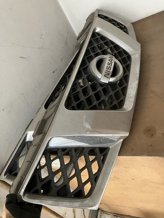 Решетка Navara Pathfinder