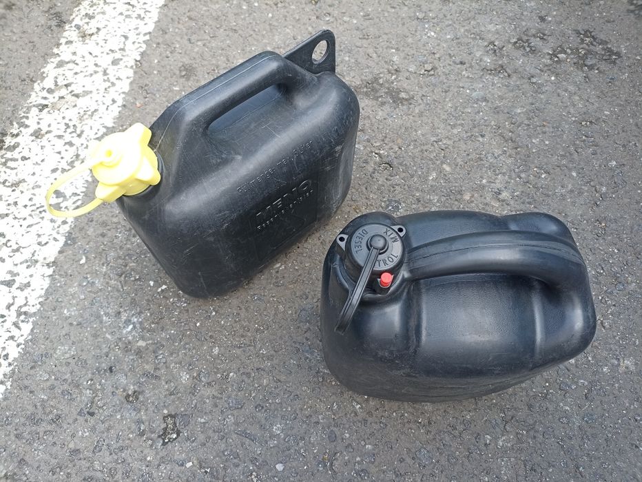 Set-2CanistreCombust.(2x5l), stare perfecta.